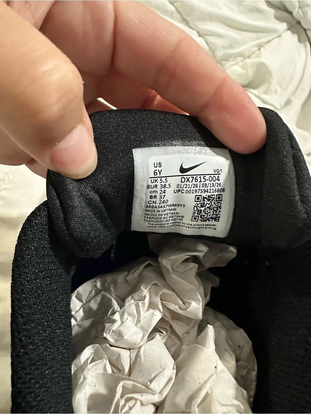 Nike Star Runner 4 - (Brand New in box) - 6Y - same as 7.5w or 6m